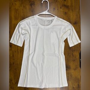 NWT Universal Standard Women's 4XS (00-0) XS White Top with Gold Stitching